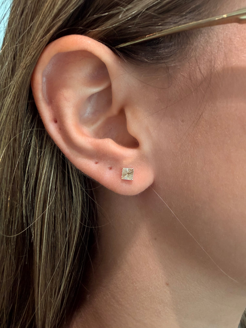Topos Sol Cuadrados 4mm unisex