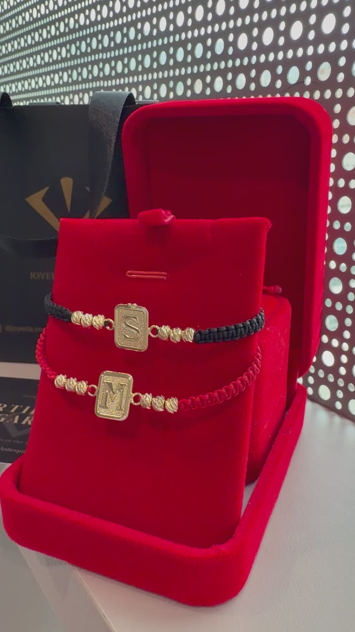 Par Pulseras Letra